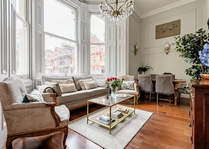 Stunning 2 Bed Duplex With Quiet Communal Garden
