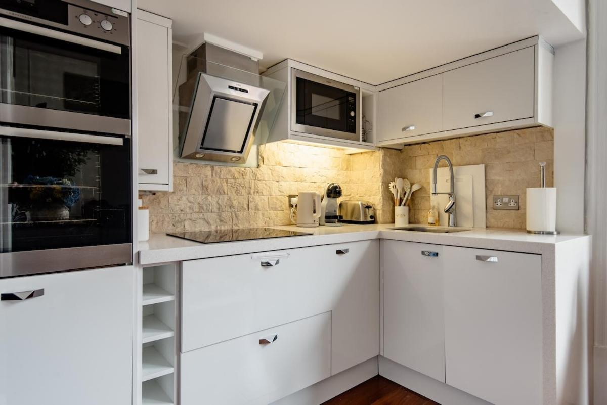Stunning 2 Bed Duplex With Quiet Communal Garden